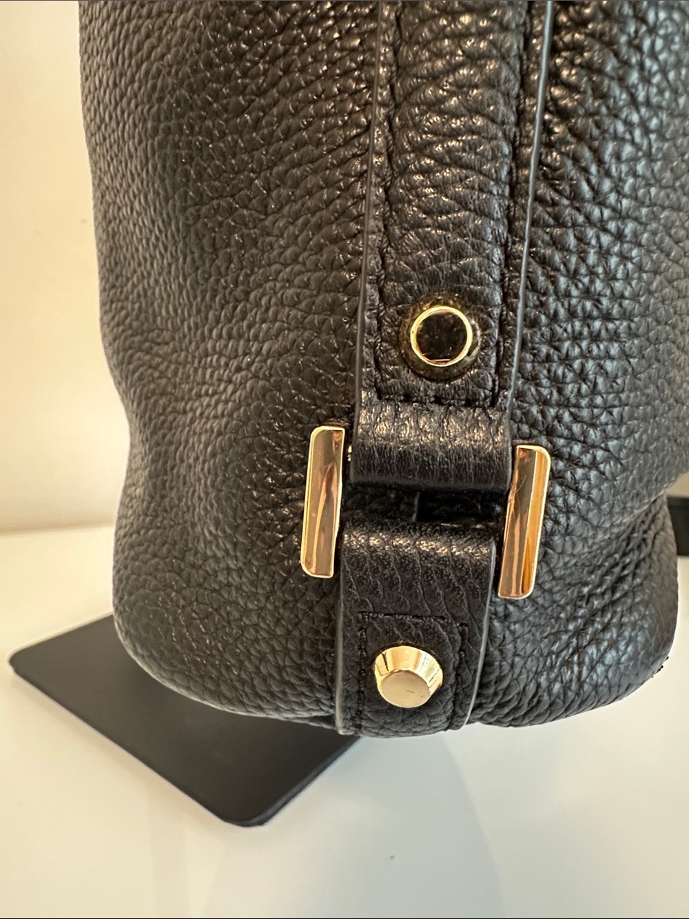 Michael Kors Genuine Leather Large Hobo Shoulder Bag Black Gold Tone EUC - Picture 16 of 16